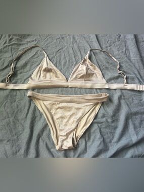 H& M Beige Triangle Bikini Set